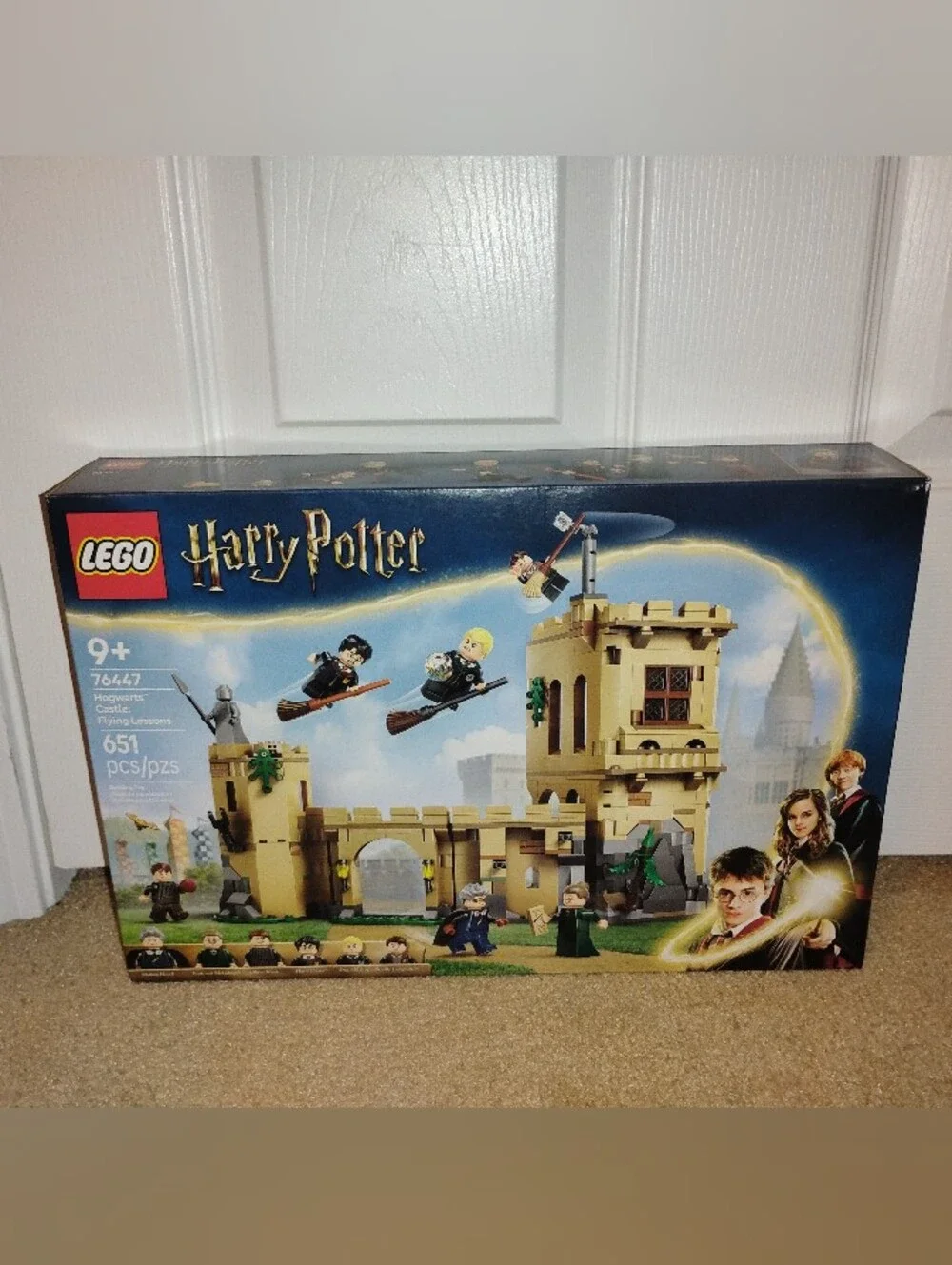 LEGO Harry Potter Hogwarts Castle: Flying Lessons #76447